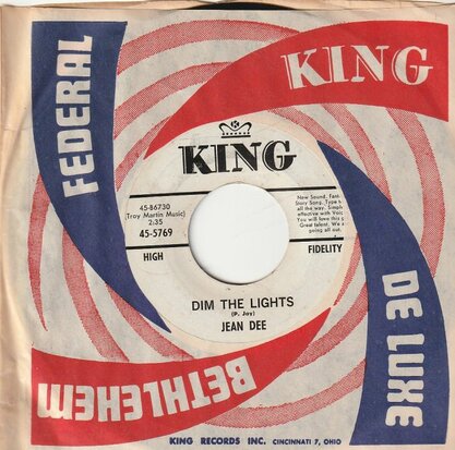 Jean Dee - Dim The Lights + The Only Thing That Really Matters To Me (Vinylsingle)